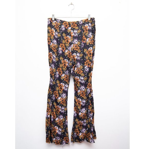 Free People Floral Flare High Waisted Pants - Picture 5 of 6